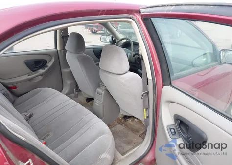 2005 Chevrolet Classic z USA, uszkodzony, nr VIN 1G1ND52F65M183311